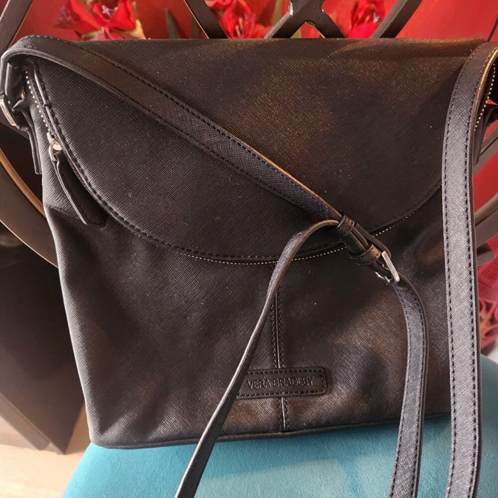 VERA BRADLEY ~ Flap Crossbody Bag Black ~ Faux Leather $88 Retail ~ EUC